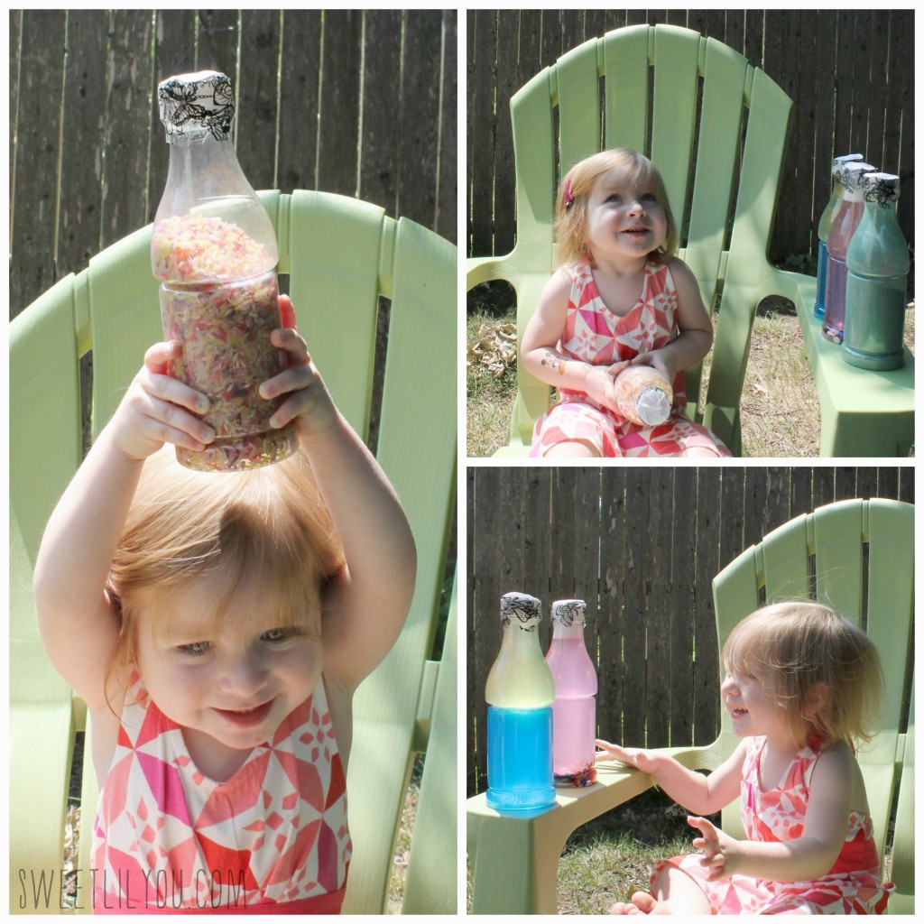 Fun DIY Sensory Bottles for Toddlers via sweetlilyou.com