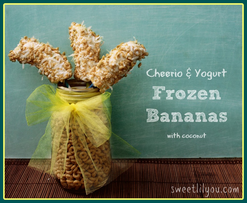Back to school recipes - Cheerio and yogurt frozen bananas with coconut #PriceChopperB2S